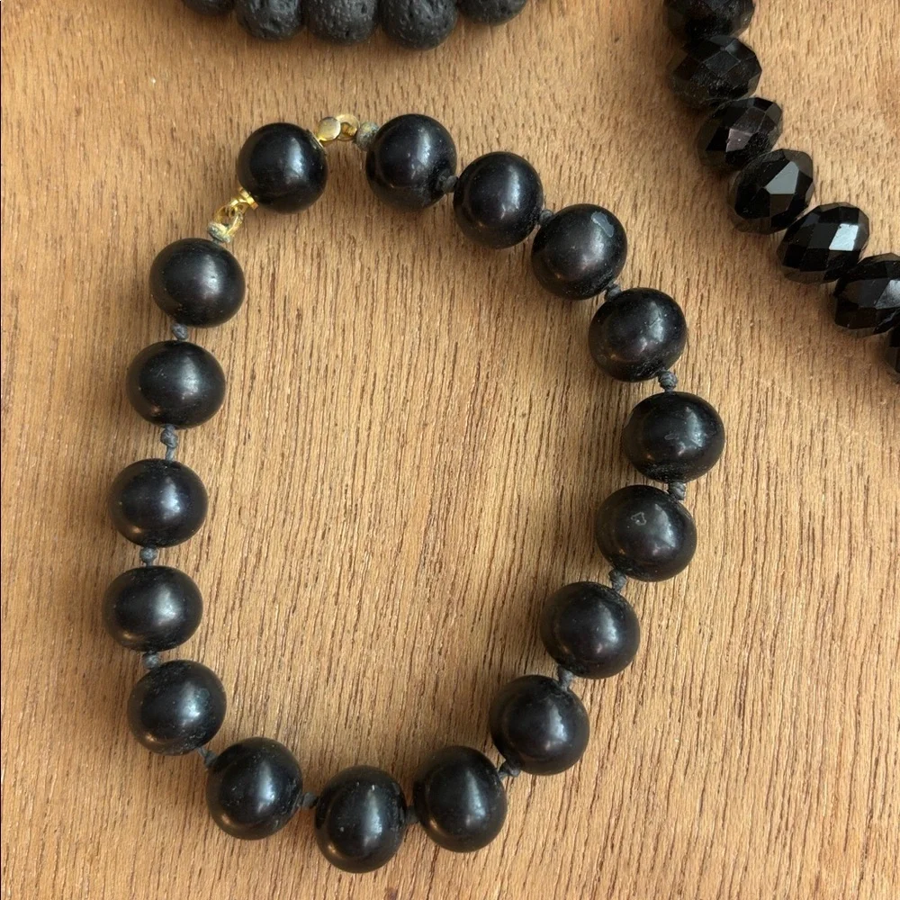 Set of Black Beaded Bracelets - Picture 4 of 7
